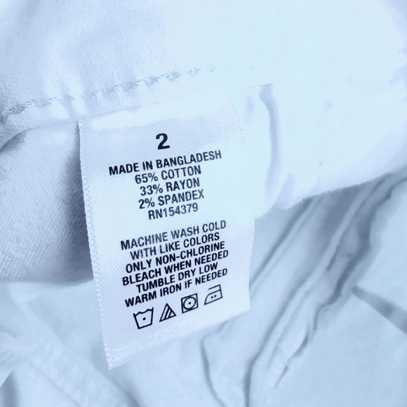 Aero Shorts Size 2 White Cuffed Denim Logo High Rise MIDI Pockets Stretch - Picture 9 of 9